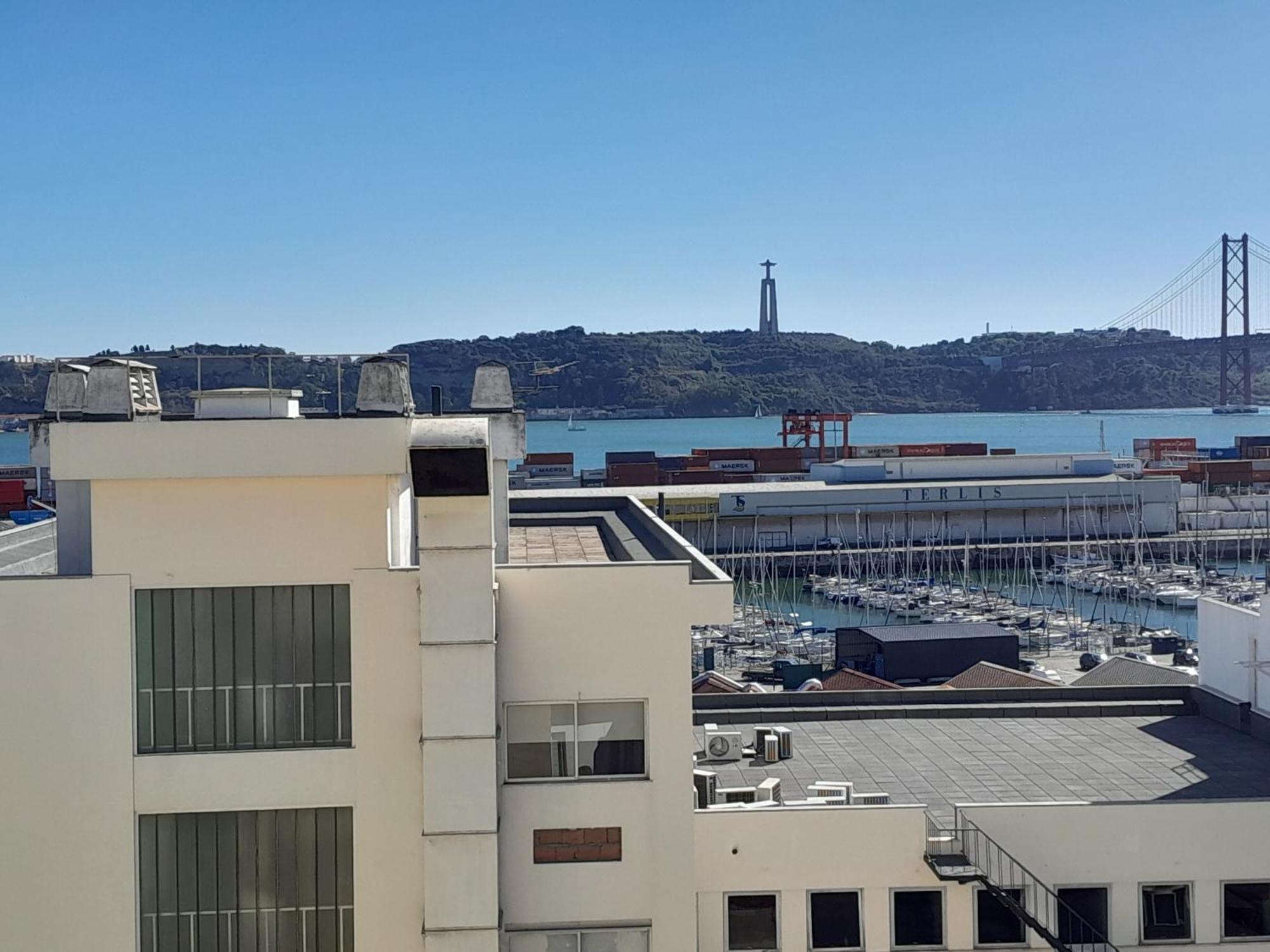 Apartamento Sobre O Rio *